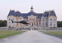 Excursion en hélicoptère de Paris au Château de Vaux-le-Vicomte avec réception au champagne