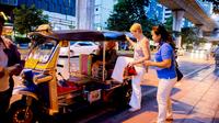 Petit-Groupe Bangkok Food Tour par nuit, y compris Tuk tuk