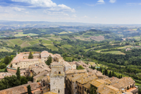 Excursion d'Une journée en petit groupe à Sienne et San Gimignano, au départ de Pise, with dégustation de vin
