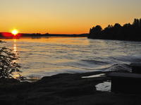 Midsummer Special: Evening Riverboat Cruise, Dinner and Midnight Sun Experience from Rovaniemi