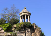 Paris Walking Tour: Parc des Buttes-Chaumont