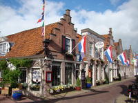 Dutch Countryside and Culture Tour from Amsterdam Including Zaanse Schans, Edam and Volendam
