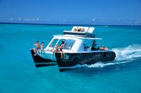 Day Cruise from Providenciales Including Snorkeling and BBQ Lunch