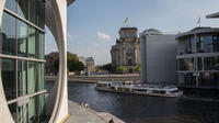 Berlin Highlights Sightseeing Cruise Including Coffee and Cake