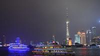 Private Night Tour of Huangpu River Cruise, the Bund and Nanjing Road