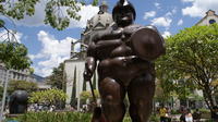Visita a pie de historia y experiencia de la ciudad de Medellín Visita a pie de historia y experiencia de la ciudad de Medellín