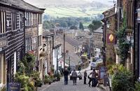 Haworth, Bolton Abbey and Steam Trains Day Trip from York
