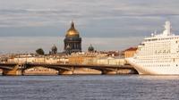 St Petersburg Shore Excursion: Visa-Free 2-day Tour