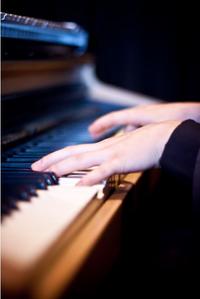 Tournée des pianos bars et théâtres musicaux gay à Greenwich Village Tournée des pianos bars et théâtres musicaux gay à Greenwich Village