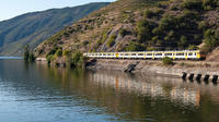 Day Trip from Porto to Régua by Train and Return by Boat