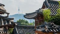 Small-Group Tour of Bukchon Hanok Village