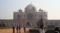Full-Day Private Tour Delhi: Raj Ghat, Qutub Minar and Humayuns Tomb Including Rickshaw Ride 