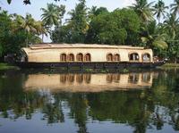Private Tour: Half-Day Kerala Deluxe Houseboat Backwater Tour in Alappuzha