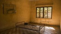 Half-Day Tuol Sleng Museum and Cheung Ek Killing Fields