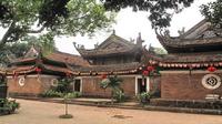 Private Tour: Thay and Tay Phuong Pagoda