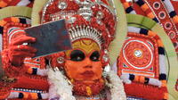Saisonnier Visite guidée: Nuit Theyyam Expérience de Kannur