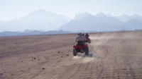 1.5-Hour Quad Bike Tour around the Giza Pyramids from Cairo