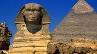 Private 2-Day Transit to Cairo for a Tour of the Pyramids, Sphinx and Egyptian Museum