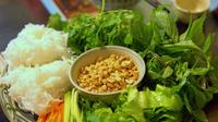 Evening Group Tour of Hanoi's Street Food