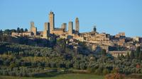 Transfert privé: Florence à Rome avec visite à San Gimignano et Sienne