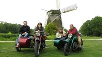 Begeleide tour in motorzijspanwagen door de stad en over het Nederlandse platteland vanuit Amsterdam Begeleide tour in motorzijspanwagen door de stad en over het Nederlandse platteland vanuit Amsterdam