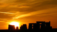 Stonehenge Summer Solstice Sunrise Shuttle by Coach from London