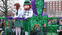 jour Pub Crawl St Patrick spécial à travers les barreaux Ruin à Budapest