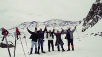 Snowshoeing Hiking Adventure in Cajon del Maipo from Santiago