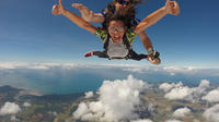 Saut en parachute en tandem au départ de Cairns image 1 Saut en parachute en tandem au départ de Cairns image 1