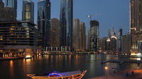 Avondcruise met een dhow vanuit Dubai Marina Avondcruise met een dhow vanuit Dubai Marina