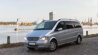 Private Minivan Transfer: Riga City Center to Riga Airport 