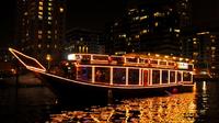 Dîner-croisière de 2 heures en boutre sur la crique de Dubaï Dîner-croisière de 2 heures en boutre sur la crique de Dubaï