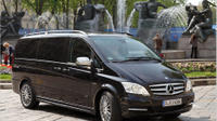 Private Amsterdam Airport Departure Transfer in Luxury Van