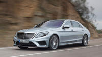 Private Arrival Transfer: Gatwick Airport to Central London in a Luxury Car