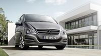 Private Departure Transfer by Luxury Van to Munich Central Station