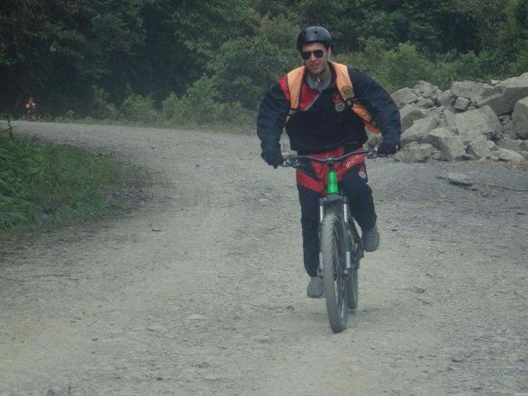 Death Road: Mountain Bike Tour on the World