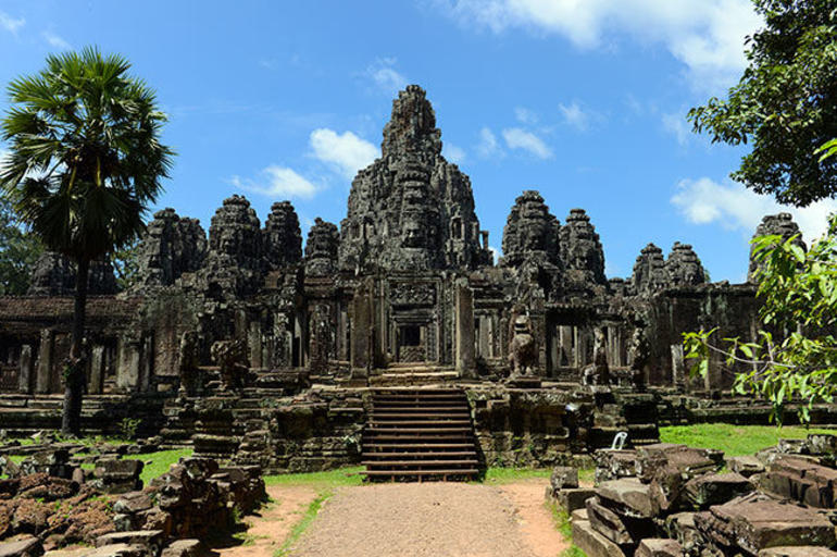 Small-Group Explore Angkor Wat Sunrise Tour
