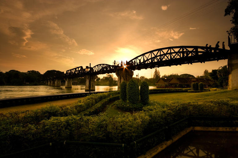 Floating Markets and Bridge on River Kwai Tour from Bangkok photo 4