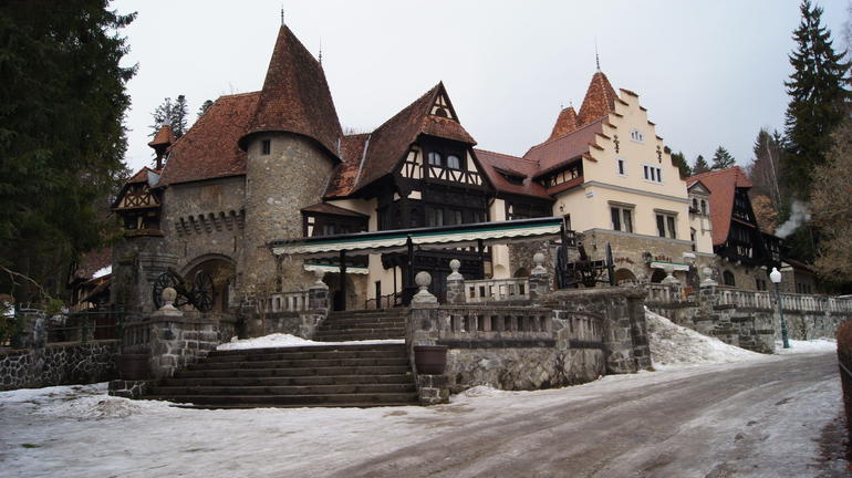 Day Trip Through Brasov in Transylvania and Bran, Peles, and Rasnov Castles