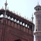 The minaret and detail on the Delhi Mosque - Photo by: Balti-most, USA