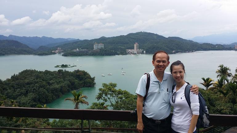 Private Tour: Sun Moon Lake Day Trip with Cruise and Bullet Train from Taipei