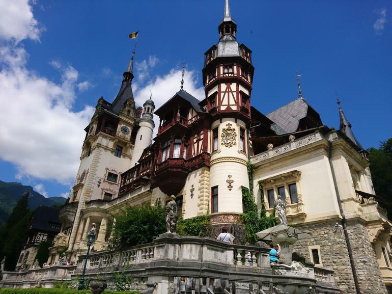 Private Day Trip to Dracula Castle, Peles Castle and Brasov from Bucharest