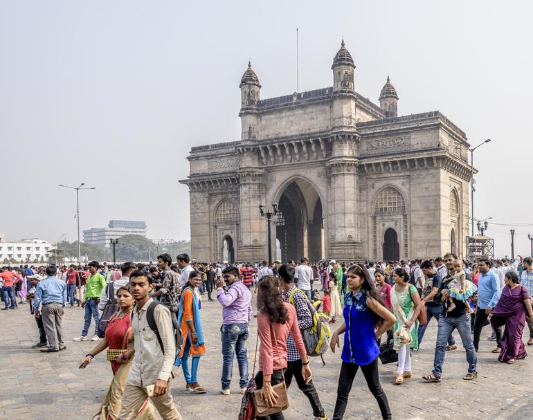 Best of Mumbai Private City Tour with Lunch and Transport.