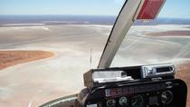 ウルル、カタジュタ、アマデウス湖ヘリコプターツアー ウルル、カタジュタ、アマデウス湖ヘリコプターツアー
