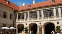 Excursion privée d'une journée au château de Mnisek, au musée minier de Pribram et aux châteaux de Zebrak et de Tocnik comprenant le déjeuner au départ de Prague Excursion privée d'une journée au château de Mnisek, au musée minier de Pribram et aux châteaux de Zebrak et de Tocnik comprenant le déjeuner au départ de Prague