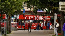 Bus rouge Riga, billet valable 24 heures sur le circuit à arrêts multiples Bus rouge Riga, billet valable 24 heures sur le circuit à arrêts multiples