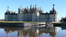 Excursão diurna para grupos pequenos de Blois, Cheverny e Chambord com degustação de vinhos no Vale do Loire saindo de Tours Excursão diurna para grupos pequenos de Blois, Cheverny e Chambord com degustação de vinhos no Vale do Loire saindo de Tours