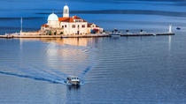 Tagestour nach Montenegro mit dem Boot von Dubrovnik aus Tagestour nach Montenegro mit dem Boot von Dubrovnik aus