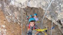Session de 2 heures pour les enfants : tyrotrekking sur la Via Ferrata en Corse Session de 2 heures pour les enfants : tyrotrekking sur la Via Ferrata en Corse