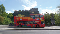 Stig på/stig af-sightseeingtur i Edinburgh Stig på/stig af-sightseeingtur i Edinburgh